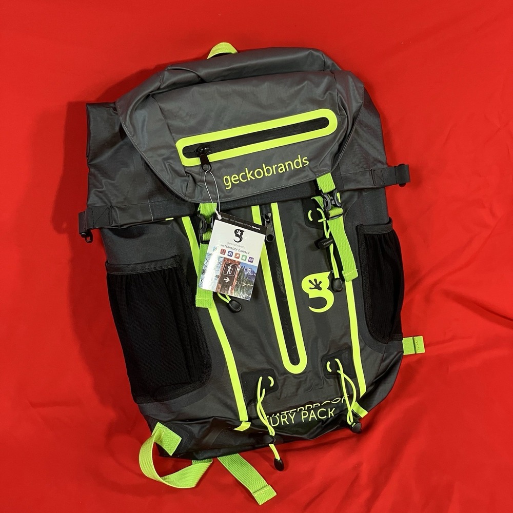 Geckobrands Waterproof 25L Large Backpack / Sports Gym Hiking Outdoor Travel